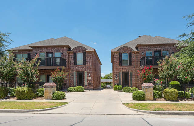 ** MOVE IN SUMMER 7/8/2025 ** 5 Bed 3 Bath Minutes Away From Neeley! - 2932 Forest Park Boulevard, Fort Worth, TX 76110