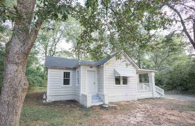 FOR RENT: 510 Belle | 2 BR • 1 BA | $1,000/Month Gallery 4