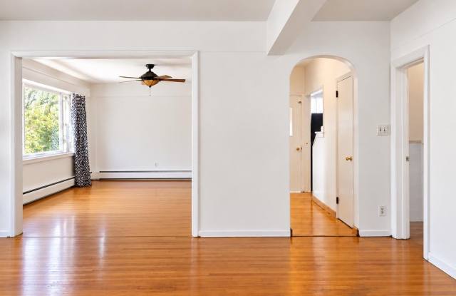 134 N BROADWAY Gallery 1