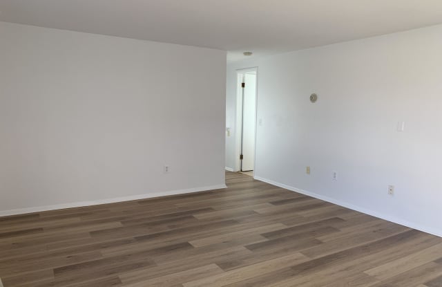 10640 W. 8th Avenue, #4 photos photos