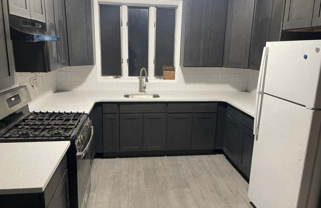Newly renovated 4 bedroom 1.5 bath single family house photos photos