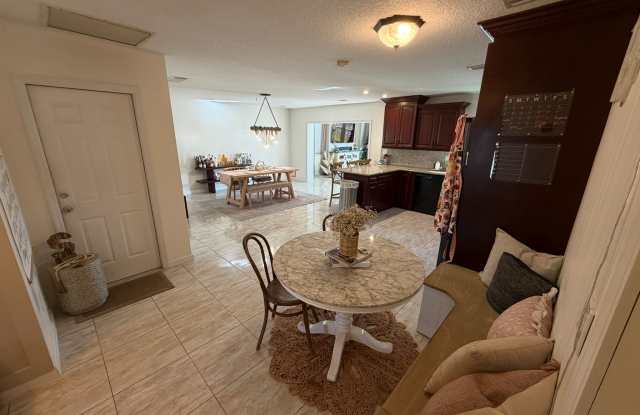8110 Rose Marie Avenue East Gallery 3