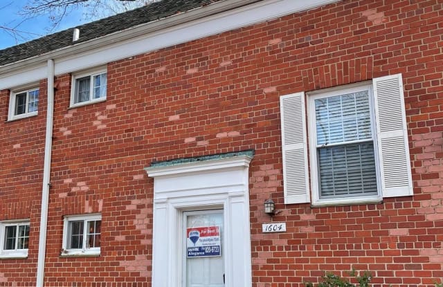1604 FITZGERALD LANE - 1604 Fitzgerald Lane, Alexandria, VA 22302