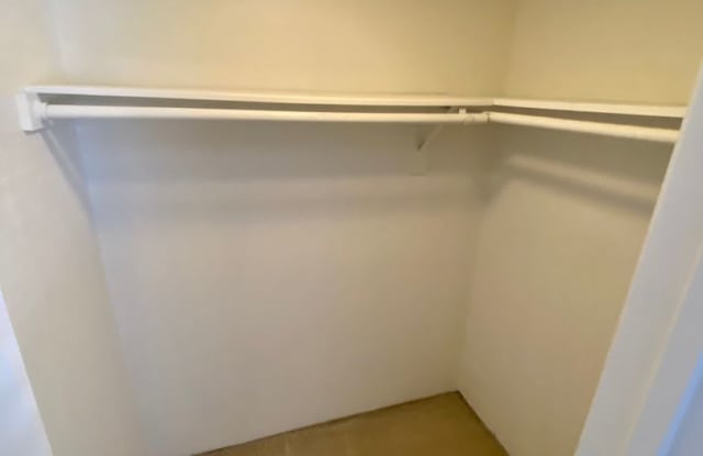 Spacious Upgraded One Bedroom Condo in Scottsdale photos photos