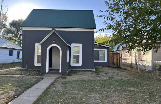 586 Rose Street photos photos