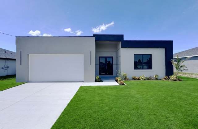 4226 Northwest 32nd Laneclientes@realtymiamigroup.com photos photos