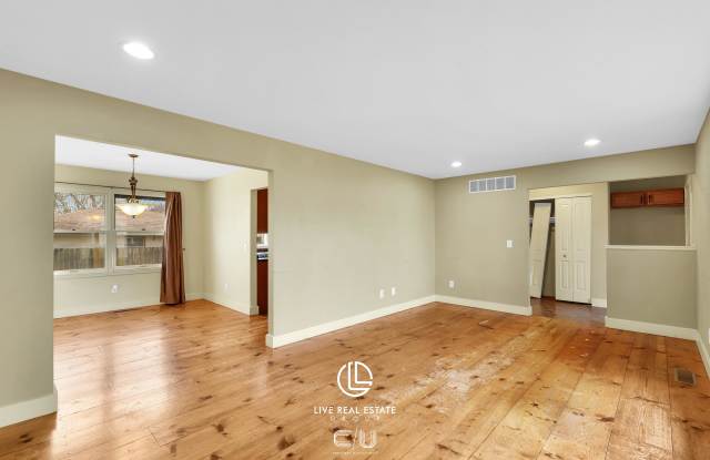 2312 Hackberry Court Gallery 4