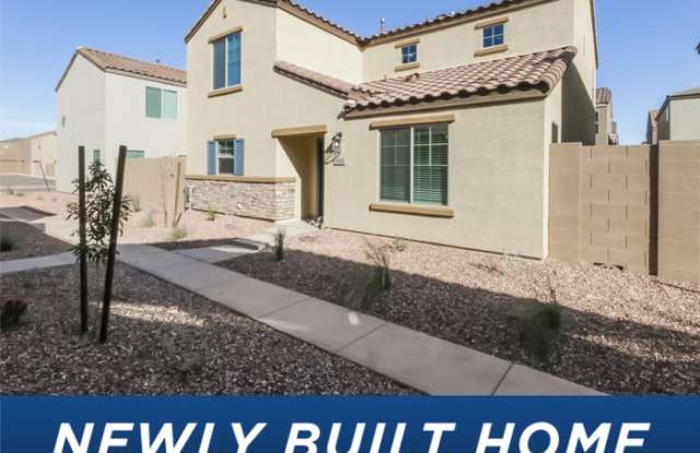 8231 West Albeniz Place - 8231 W Albeniz Pl, Phoenix, AZ 85043