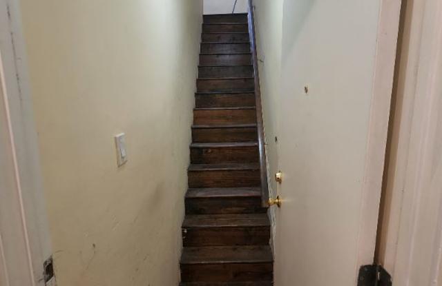 118 Wilkinson Ave 2 Gallery 3