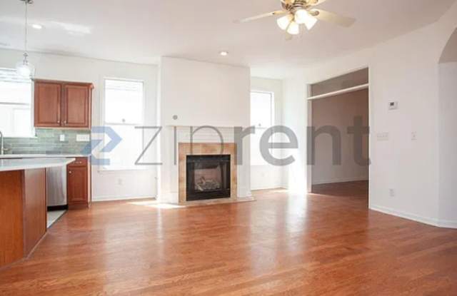 275 Island Village Dr Gallery 3