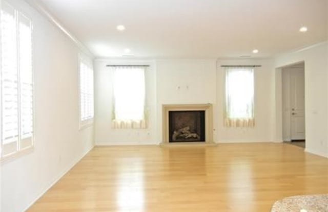 306 Bronze Gallery 3