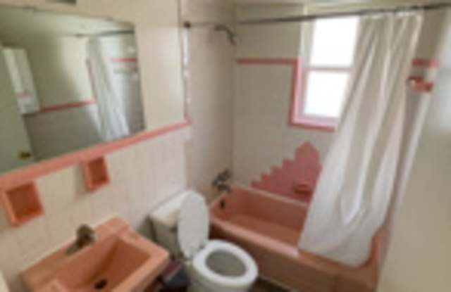 2986 Woodrow Ave photos photos