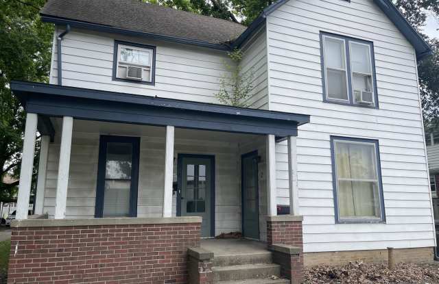 1128 N Vermilion St photos photos