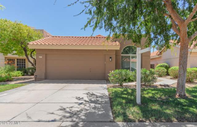 3225 E Briarwood Terrace Gallery 1