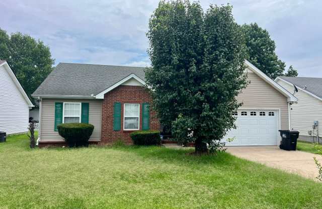 3 bed, 2 Bath, Garage + Screened Back Porch, Near Cason Ln Gallery 1