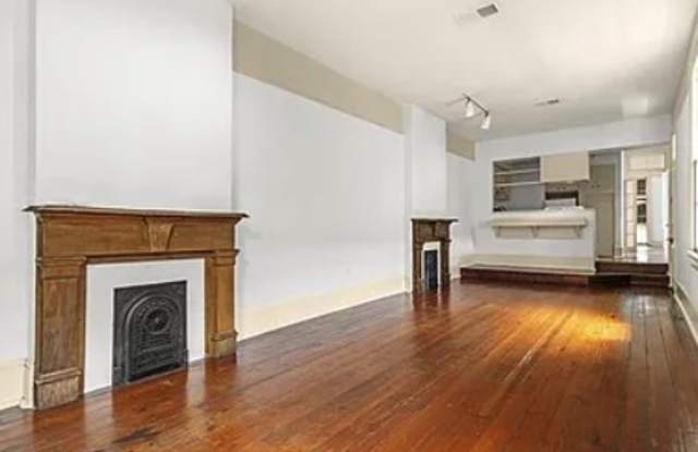 1526 Saint Mary Street Gallery 4