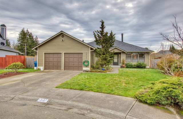 Bright  Spacious Rambler off of Cul-de-Sac photos photos