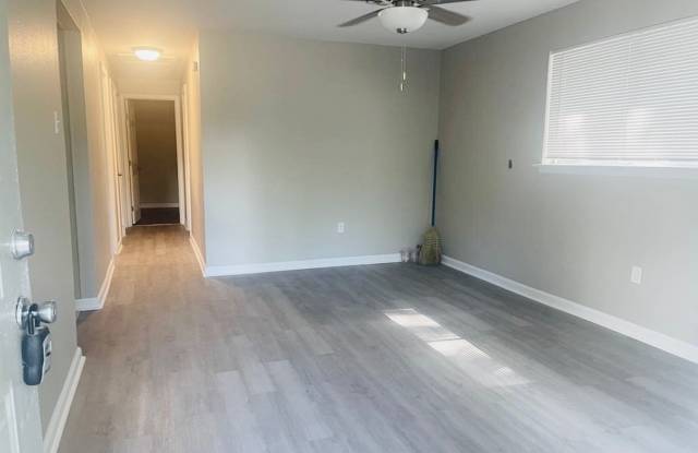 2852 69th Avenue (3 Bed/1.5 Bath) Gallery 4