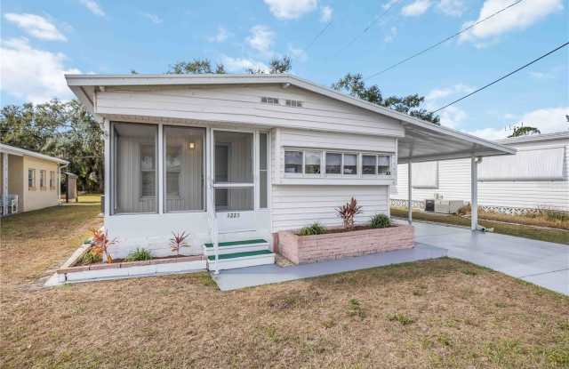 1221 41ST AVENUE E - 1221 41st Avenue East, Ellenton, FL 34222