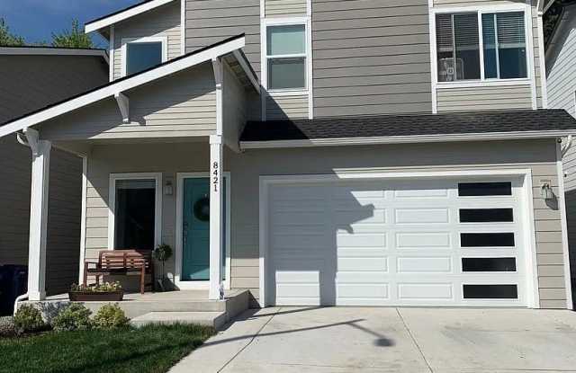4bd 2.5ba in LSSD - $500 RENT CREDIT  NO PET RENT - 8421 63rd Place Northeast, Marysville, WA 98270
