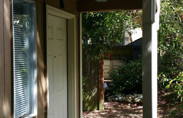 1231 NE 177 St #A Gallery 2
