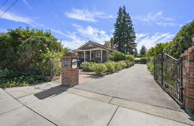 1115 Santa Cruz Ave photos photos