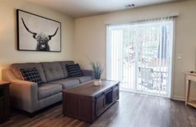 3863 Vale Drive Gallery 4