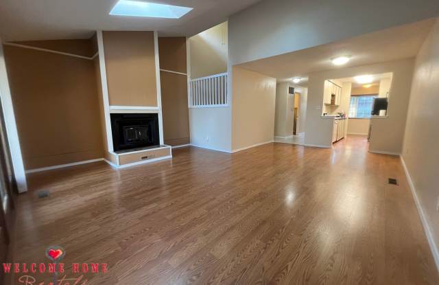 2 bedroom townhome condo with AMAZING view, brand new carpeting and a fresh coat of paint!!! - 1708 Evergreen Park Lane Southwest, Olympia, WA 98502