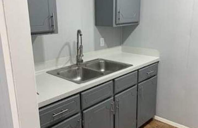 301 E 4th St photos photos