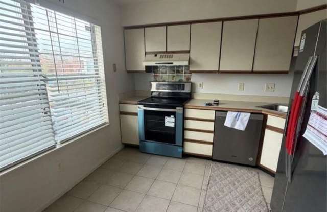 Beach Borough Condo 2 Bedroom 2 Bath Gallery 4