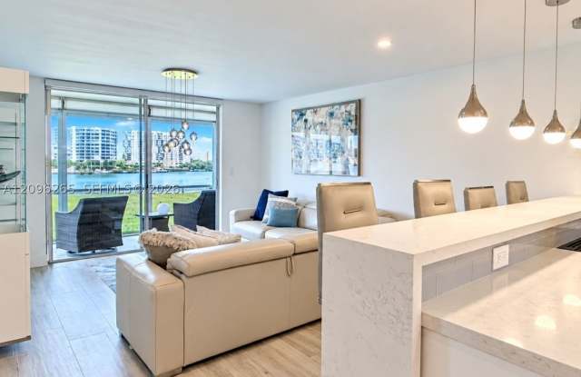 2949 Point East Dr Gallery 2
