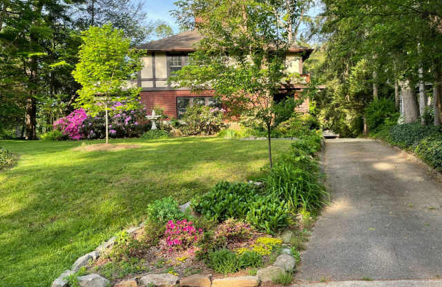 Historic Montford - Large Mock Tudor Home for Rent photos photos Historic Montford - Large Mock Tudor Home for Rent photos photos