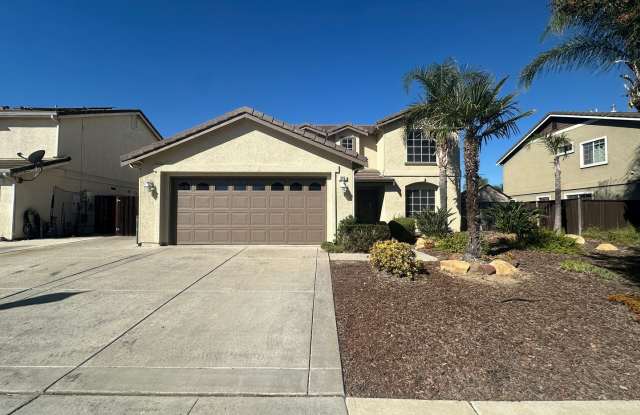 Beautiful 4 Bed, 2.5 Bath in Brentwood Gallery 1