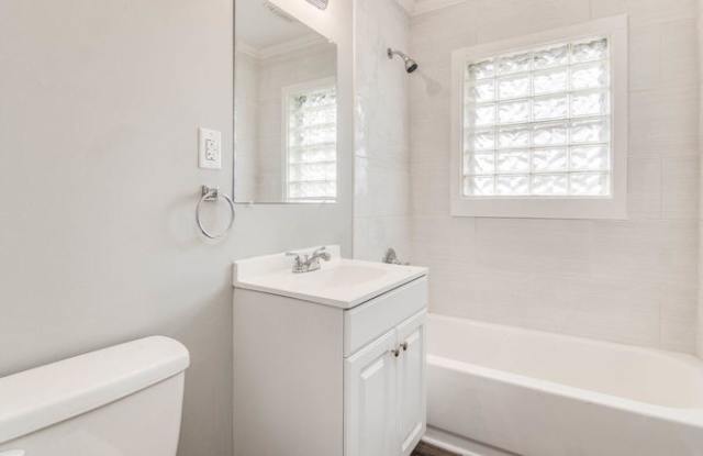 11007 East 60th Terrace Gallery 4