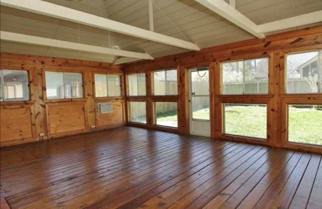 19715 Sweet Forest Lane Gallery 4