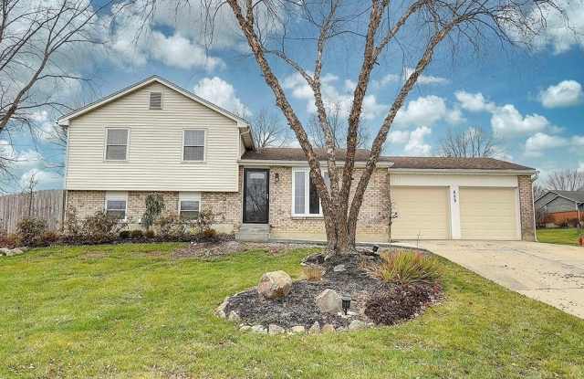 465 Curry Drive - 465 Curry Drive, Springboro, OH 45066