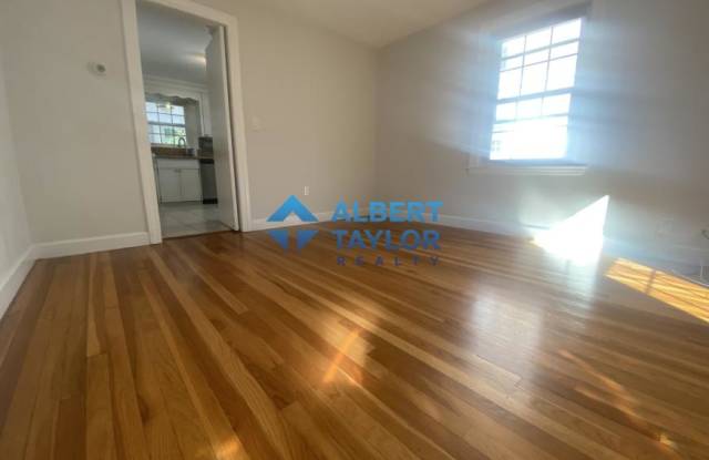 49 Hackensack Rd. Gallery 1