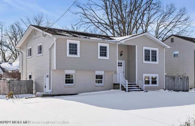 27 Oak Leaf Lane photos photos