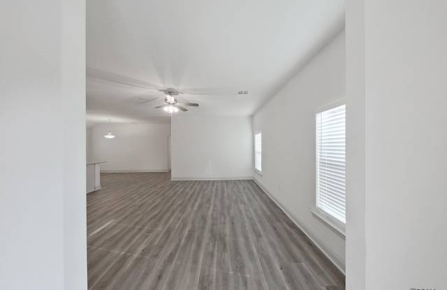 17647 Carlisle Ave Gallery 2