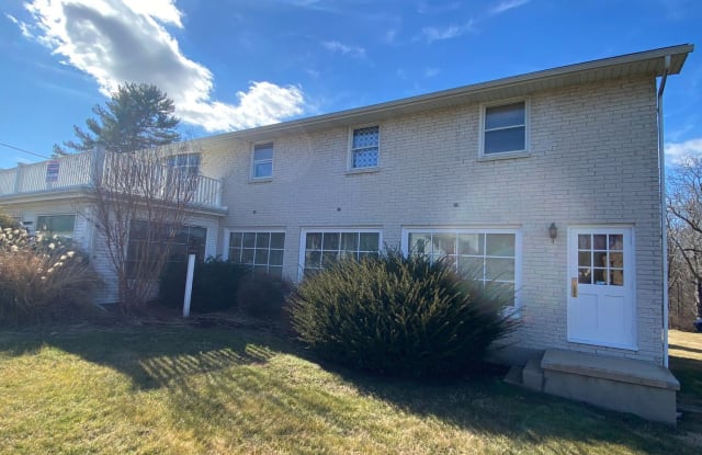 286 N Main St. 2nd floor - 286 North Main Street, New Salem, PA 17371