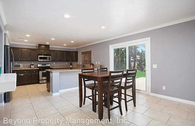 1010 Longfellow Ct. Gallery 4