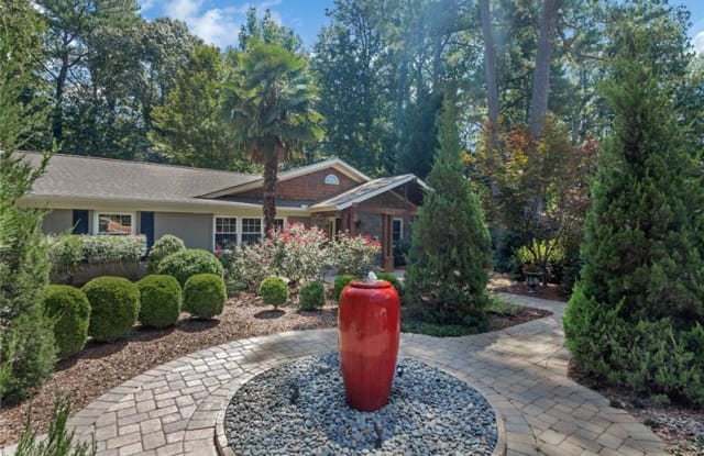 1249 Lenox Circle NE - 1249 Lenox Circle Northeast, North Druid Hills, GA 30306