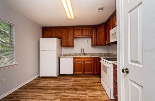 4308 CLUBSIDE DRIVE Gallery 3