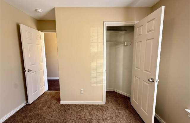 257 Graystone Circle Gallery 3