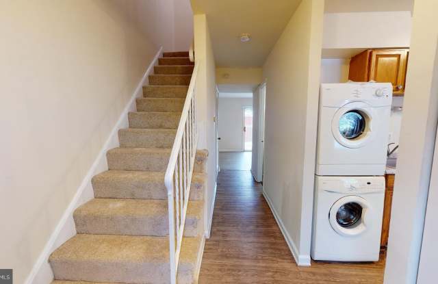 8311 IRONGATE WAY Gallery 2