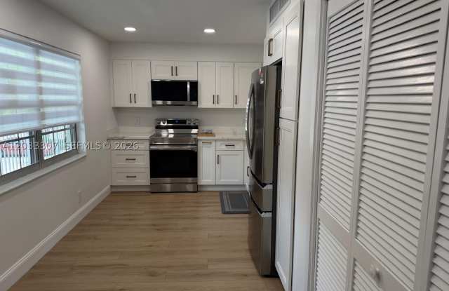 4261 W Palm Aire Dr photos photos 4261 W Palm Aire Dr photos photos