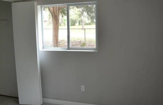 2103 JACKSON BLUFF RD Gallery 3