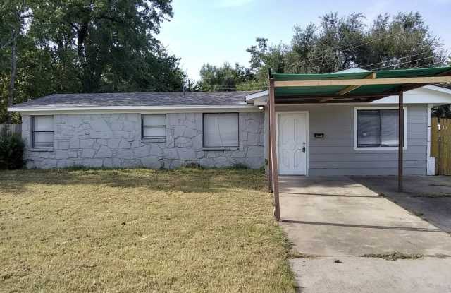 1841 Cherry Ln photos photos