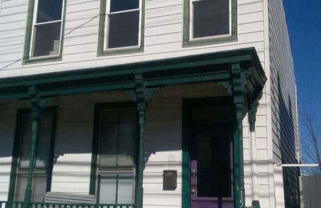 4 BR / 2 BA Home close to VCU, Large kitchen with Washer  Dryer. Available Now! Six (6) months option! - 1502 West Leigh Street, Richmond, VA 23220