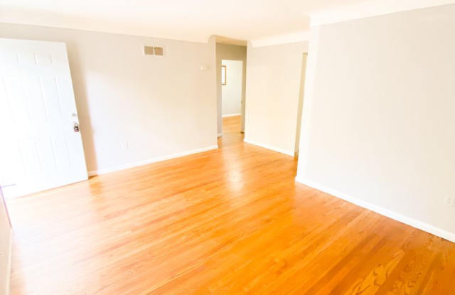 New Remodel! 2bed 1bath. Great location! - 311 East Arlee Avenue, Lemay, MO 63125